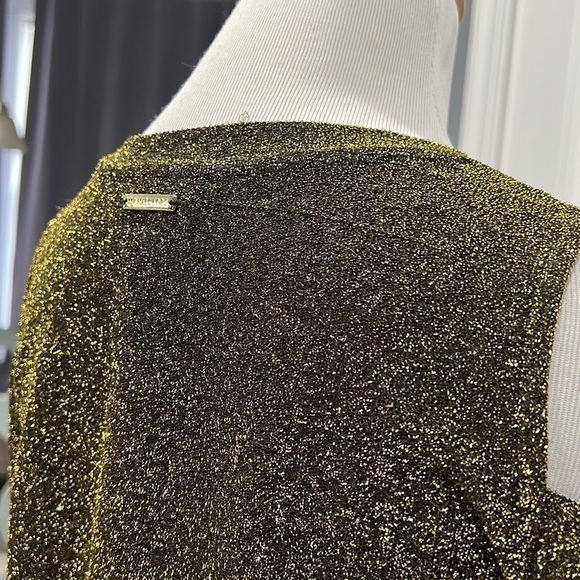 MICHAEL MICHAEL KORS
Printed Crew Neck Blouse w/ Tags - Picture 8 of 9